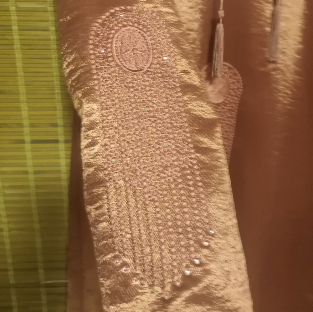 Tunic - Picture 2 of 4
